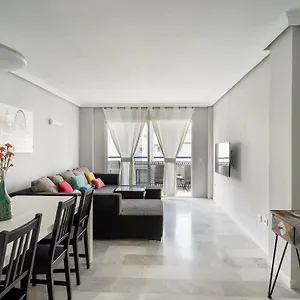 Arcos Infostays - Free Parking Malaga